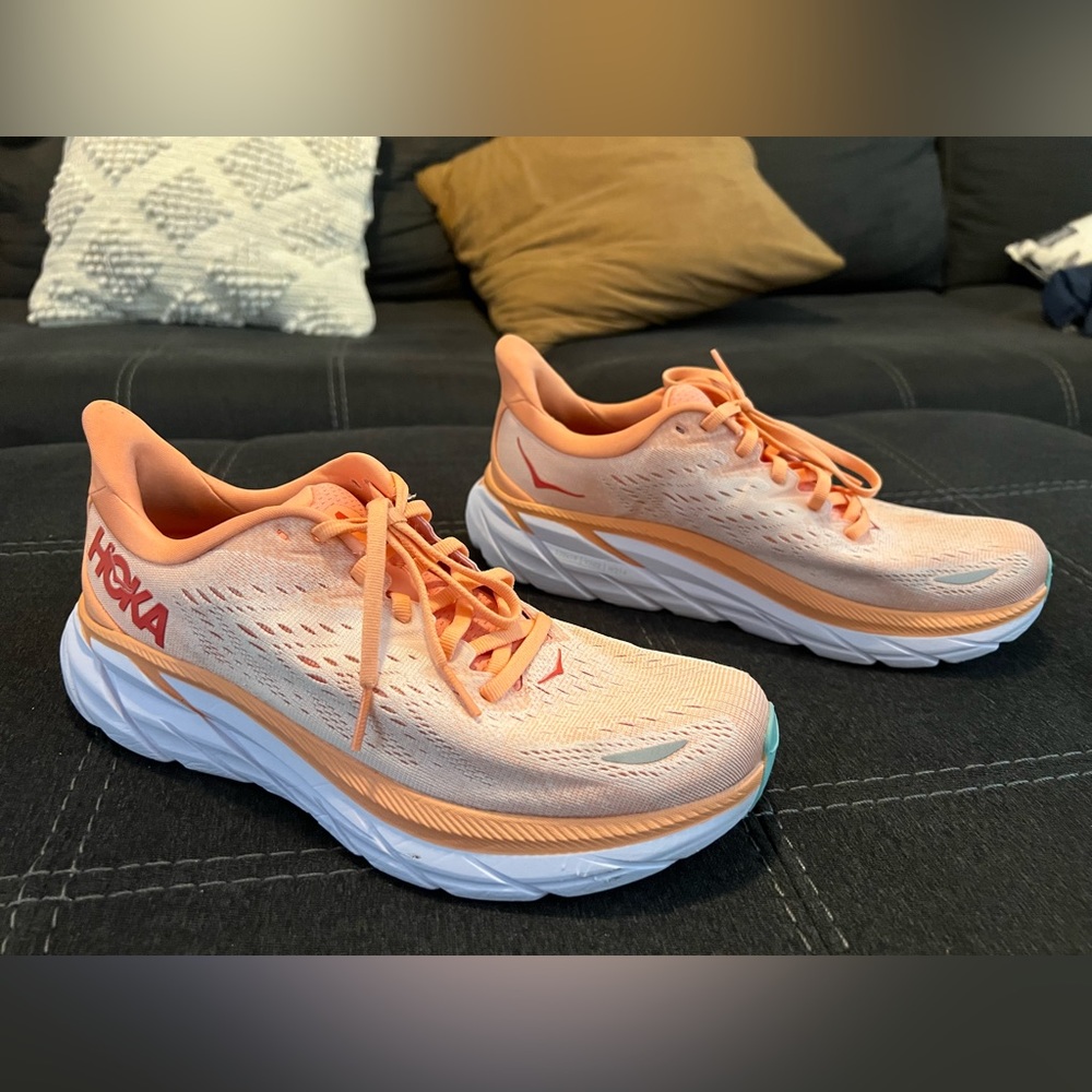 Hoka Clifton 8 Shoes size 8.5B